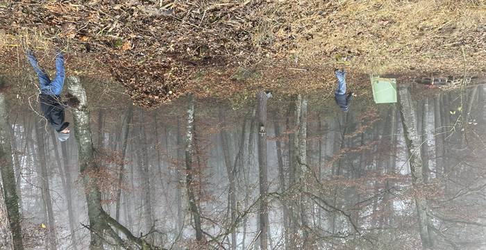 Freiwillige helfen die Flächen offen zu halten. Die geschnittenen Äste werden zu Asthaufen gestapelt  © Pro Natura Schaffhausen